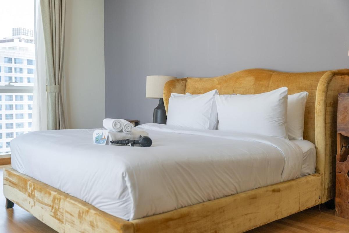 Apartment Modern 4-bedroom With Vintage-style In Jumeirah Dubai